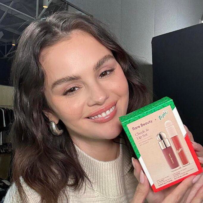 Rare Beauty x Tajín | Selena Gomez lanza inusual colaboración de su marca de maquillaje