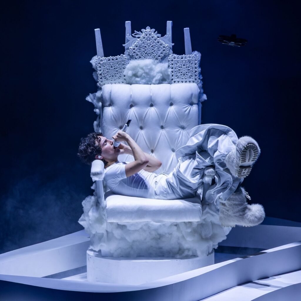 HUMBE se convierte en el DUEÑO DEL CIELO dentro del Palacio de los Deportes